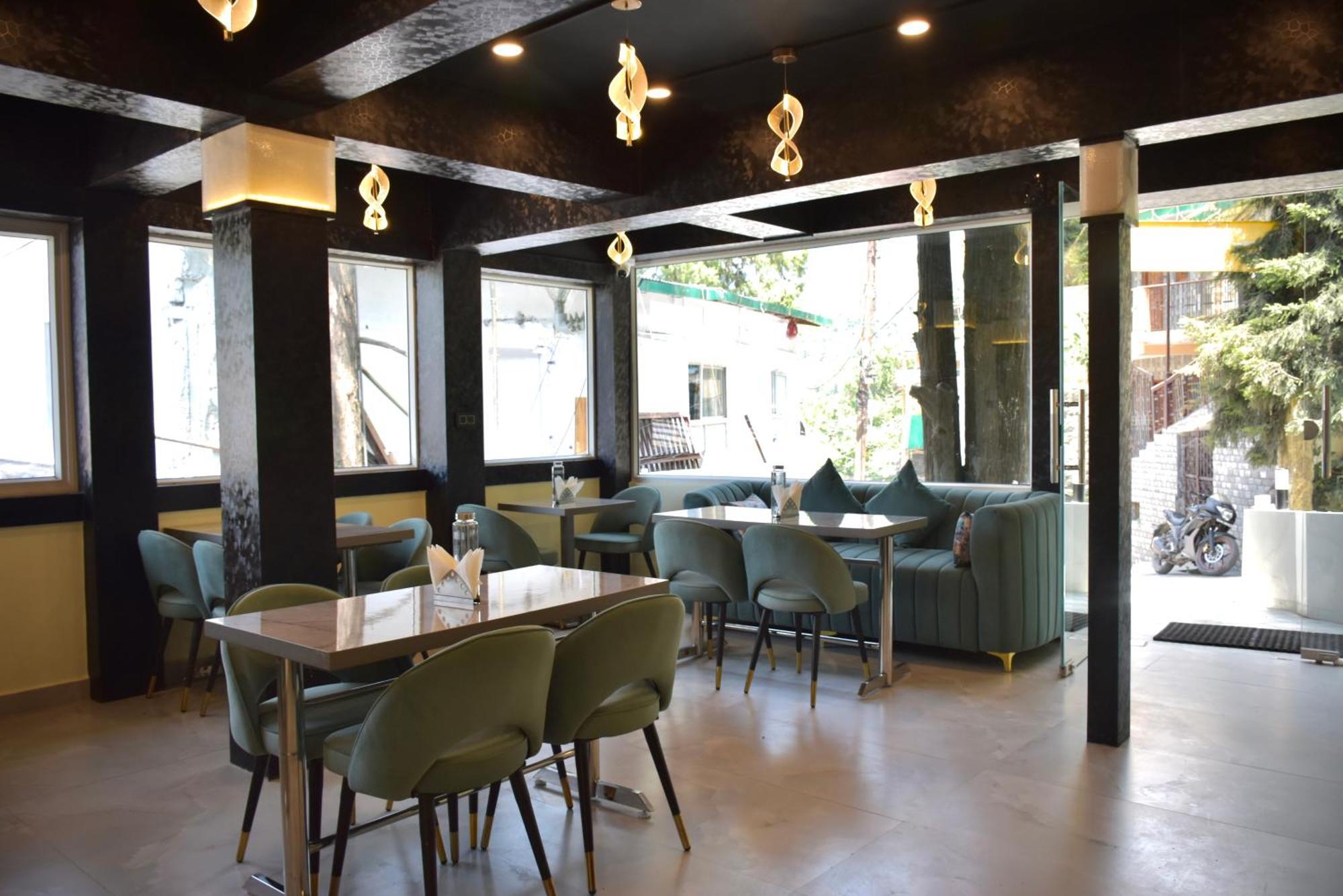 Spruce Hill Hotel & Restro 나이니탈 외부 사진
