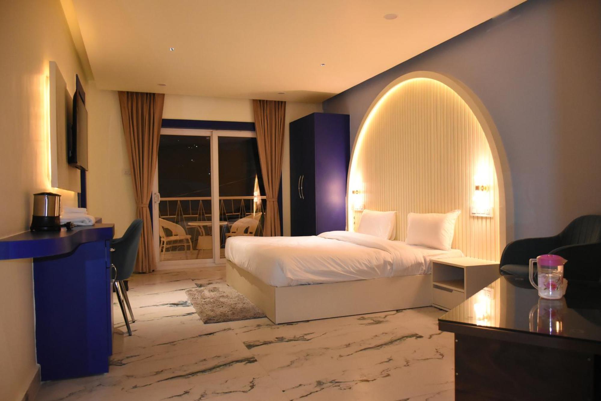 Spruce Hill Hotel & Restro 나이니탈 외부 사진
