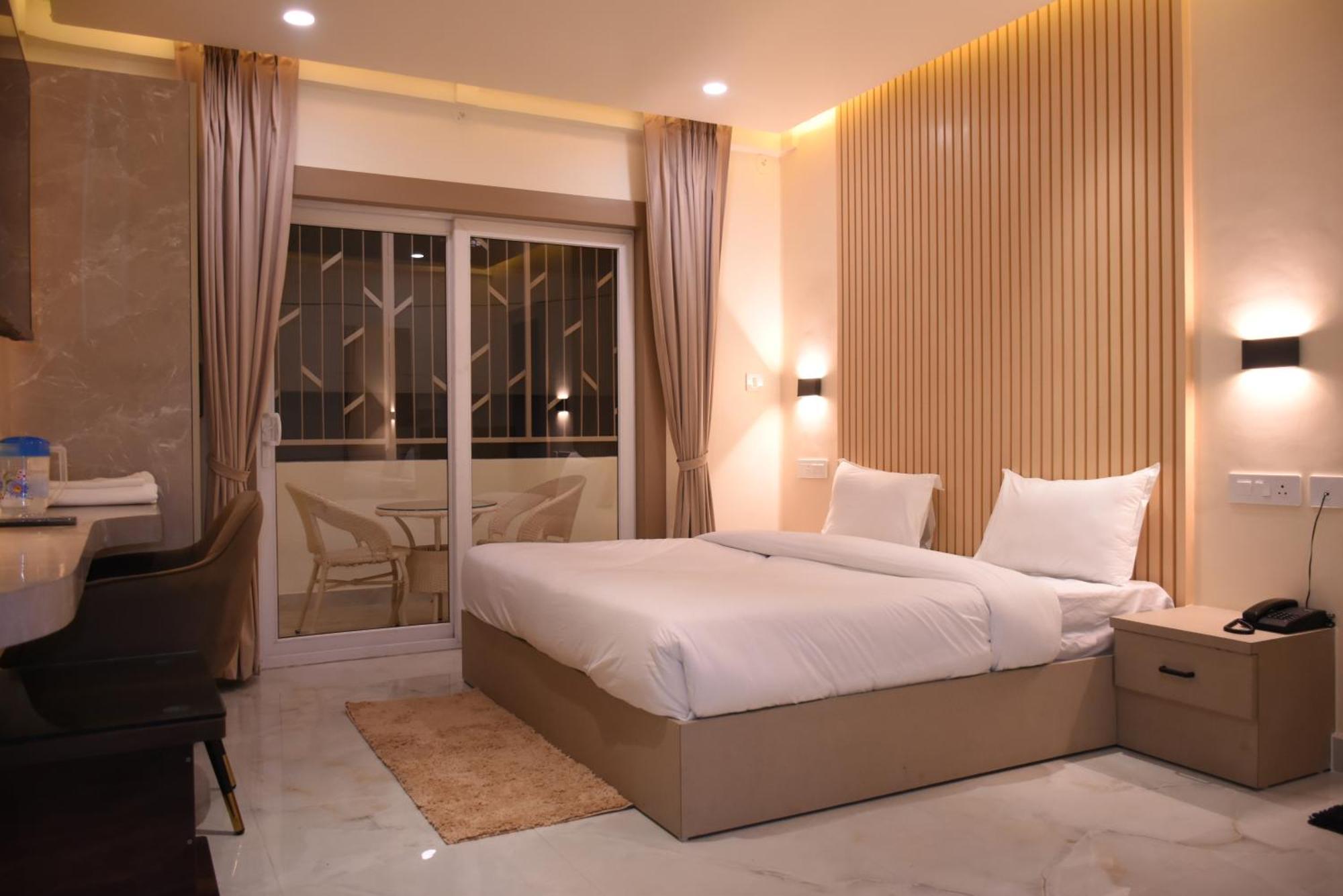 Spruce Hill Hotel & Restro 나이니탈 외부 사진
