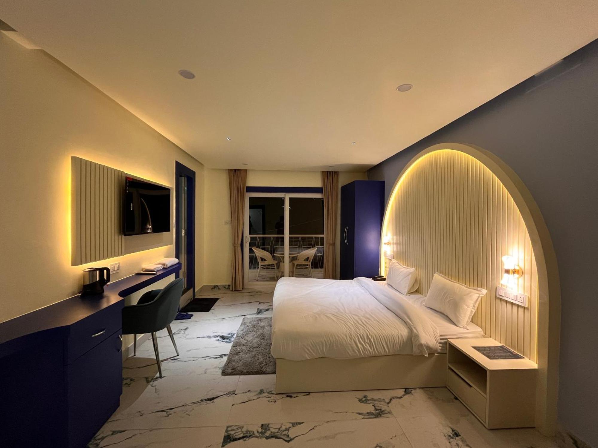 Spruce Hill Hotel & Restro 나이니탈 외부 사진