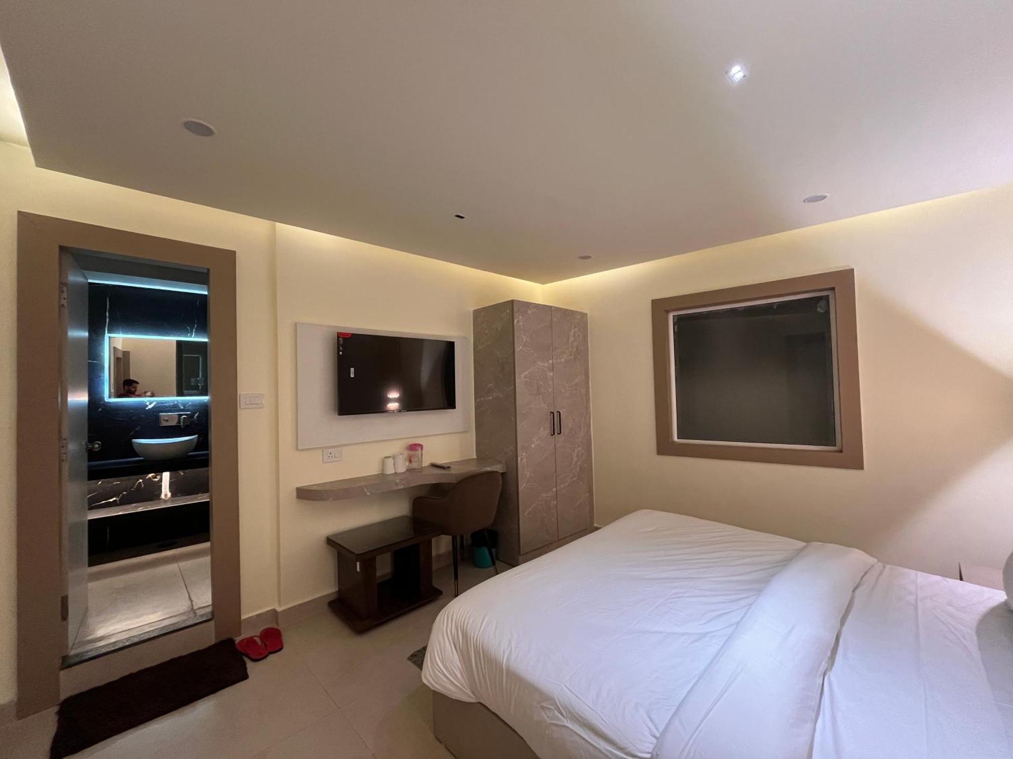 Spruce Hill Hotel & Restro 나이니탈 외부 사진