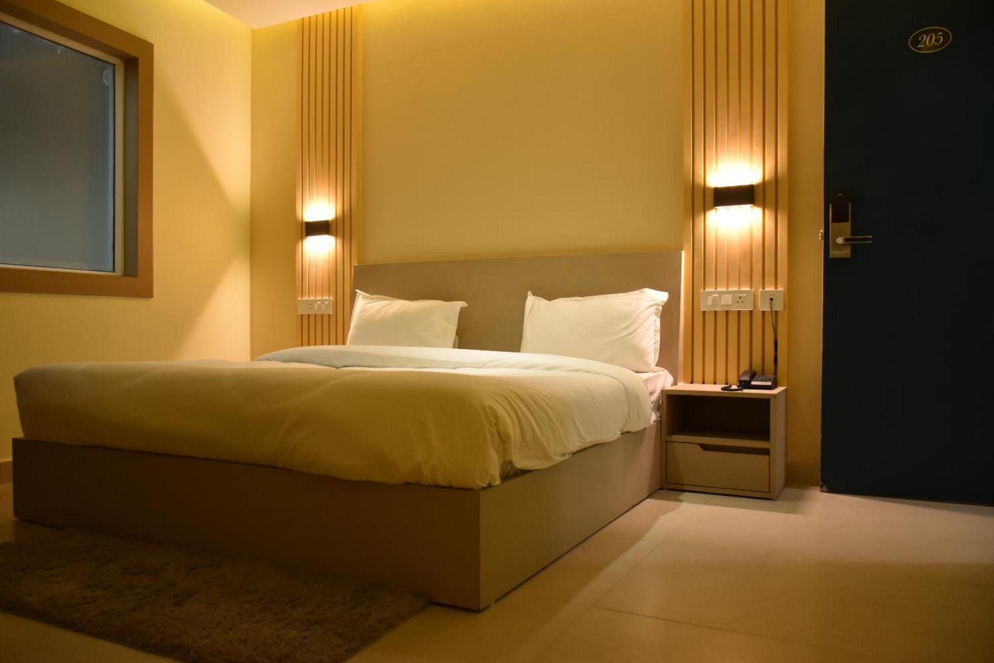 Spruce Hill Hotel & Restro 나이니탈 외부 사진