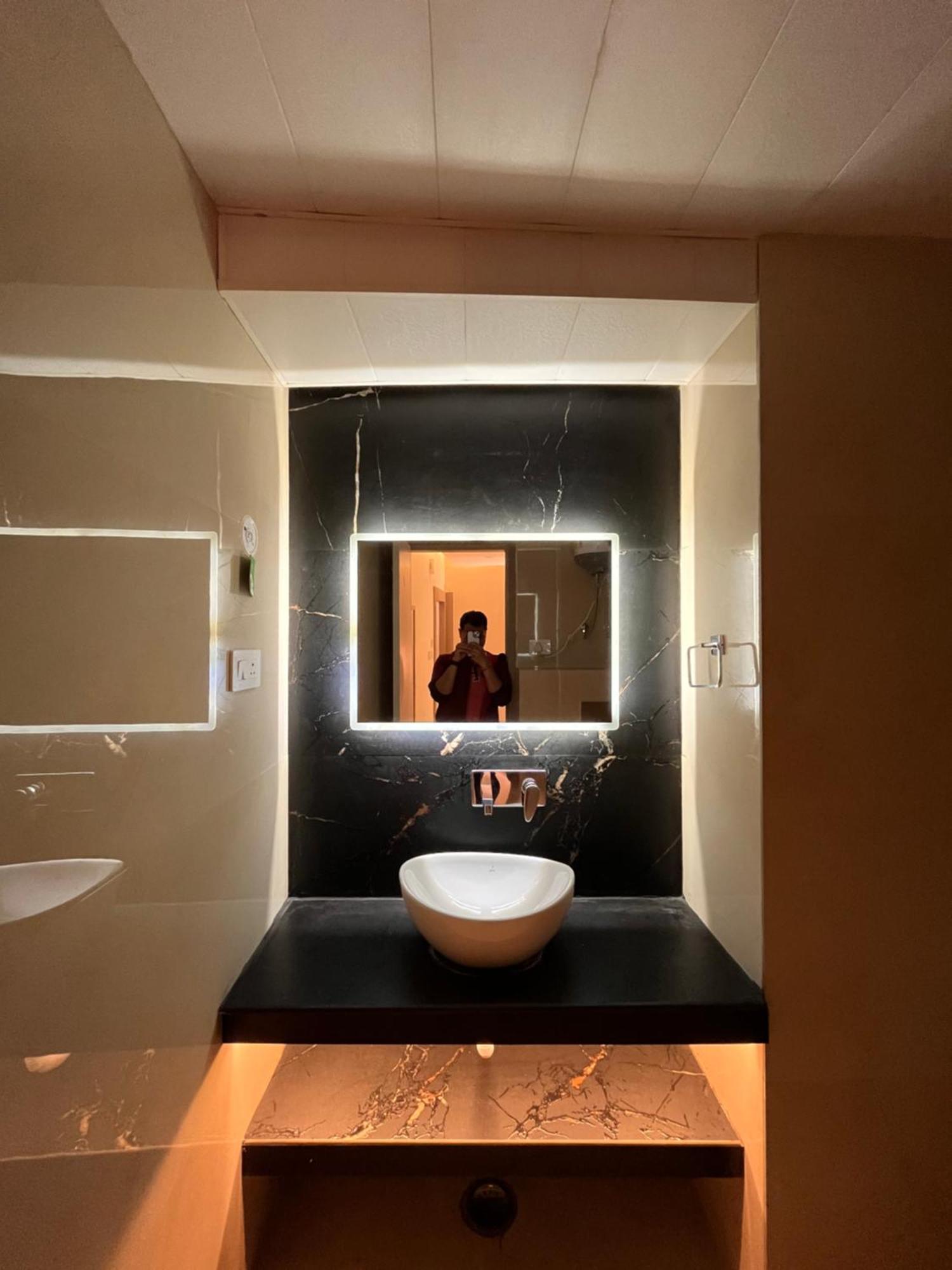 Spruce Hill Hotel & Restro 나이니탈 외부 사진